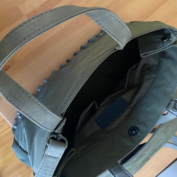Kwani studded bag - Picture 4 of 7
